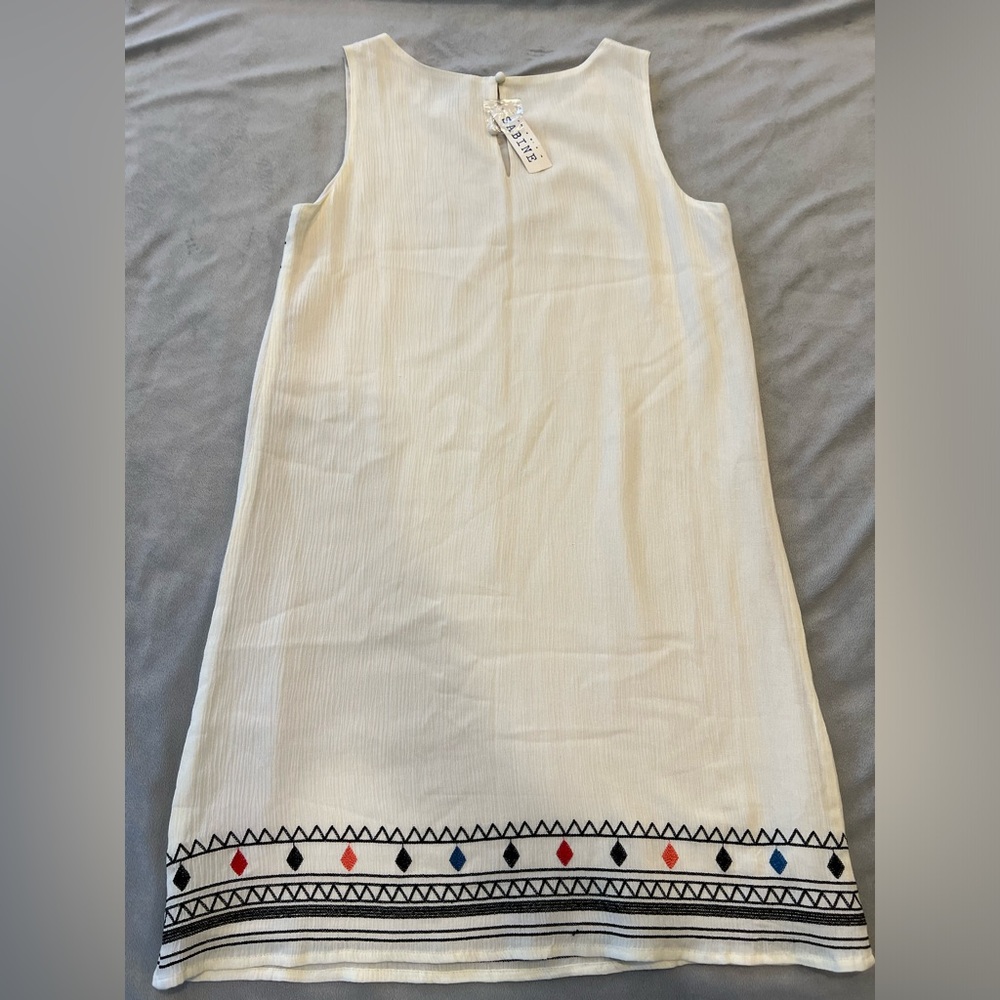 NWT Sabine Cream Embroidered Dress - Picture 6 of 8